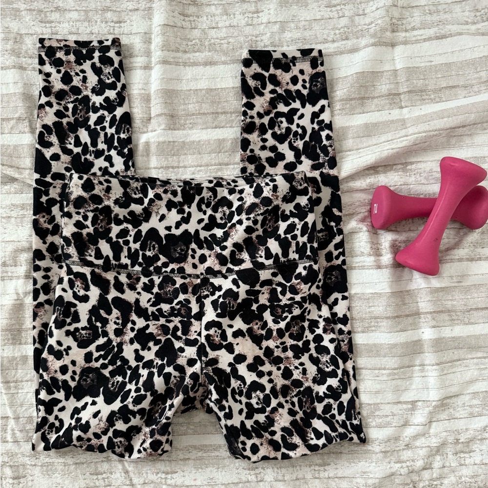 💪🏻 Balance Collection Animal Print Neutral Leggings Medium